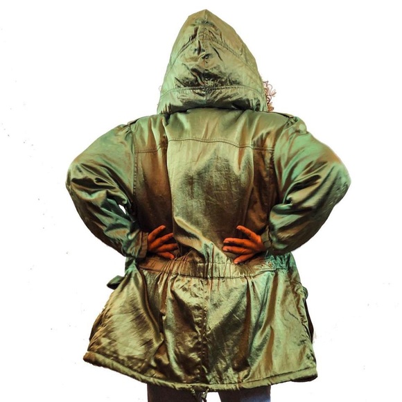 VINTAGE 80s 90s OVERSIZED METALLIC GREEN PUFFER JACKET SIZE SMALL - Picture 3 of 4